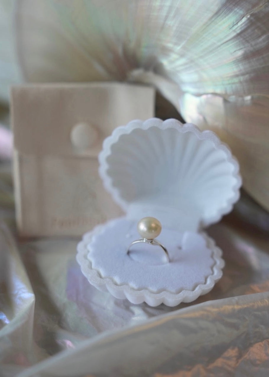 Treasure Ring Pearl Naked