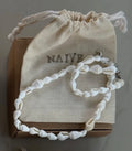 Ariel Choker Naive