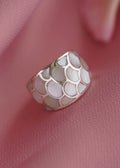 Ring Mermaid Tail Bright Pearl Naked