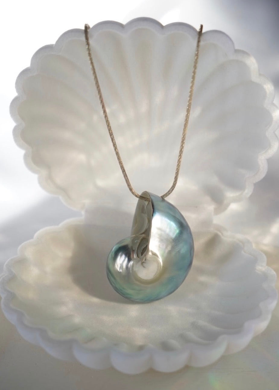 Necklace Mystery Pearl Naked
