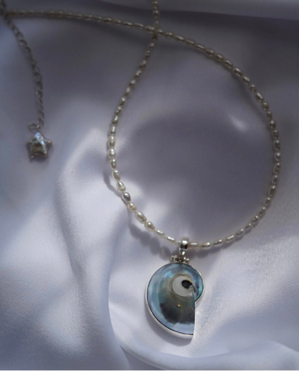 Necklace Melody Pearl Naked