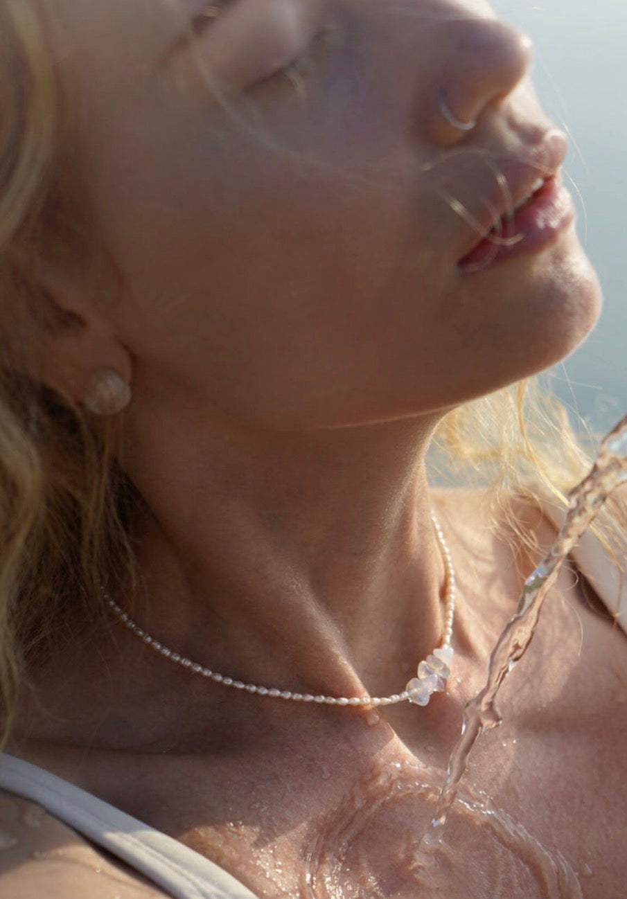 Necklace Moonlight Pearl Naked