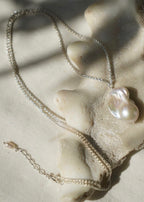 Magic Tear Pearl Naked