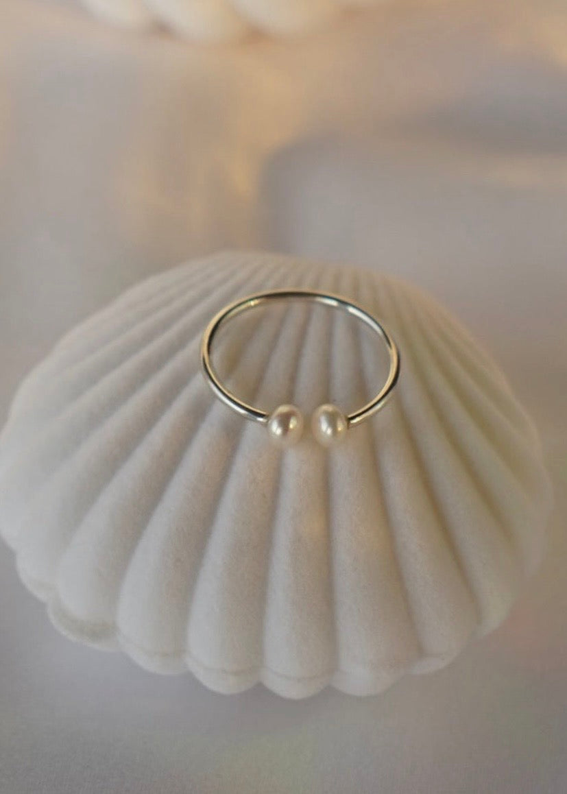 Crab Eye Ring Pearl Naked