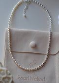 Lola Choker Pearl Naked